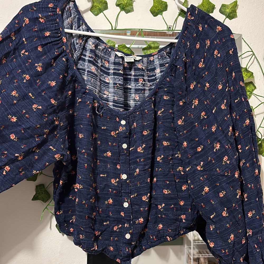 American Eagle Outfitters Navy Floral Button-Up Blouse